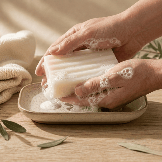 Anti-bacteriële handgemaakte zeep met tea tree olie voor gezicht en lichaam
